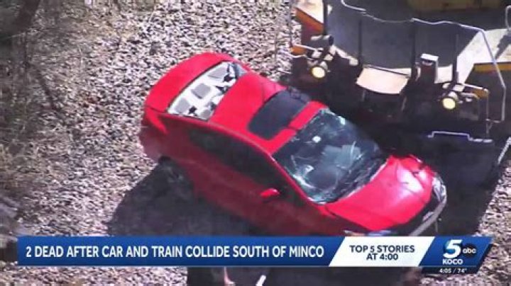 2 dead after car going 107 mph crashes and burns
