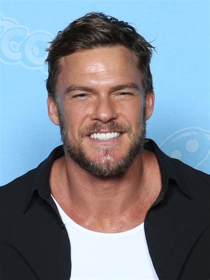 Alan Ritchson&rsquo;s &lsquo;Reacher&rsquo; Is a Gigantic, Unstoppable Force