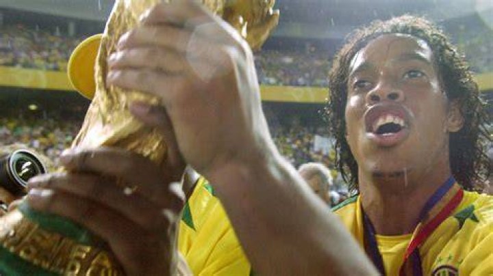 Brazilian World Cup winner Ronaldinho retires Eurosport