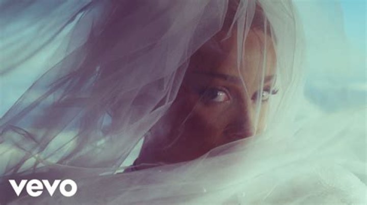 Doja Cat Sings 'Grease' Track "You're the One that I Want" in New Pepsi
