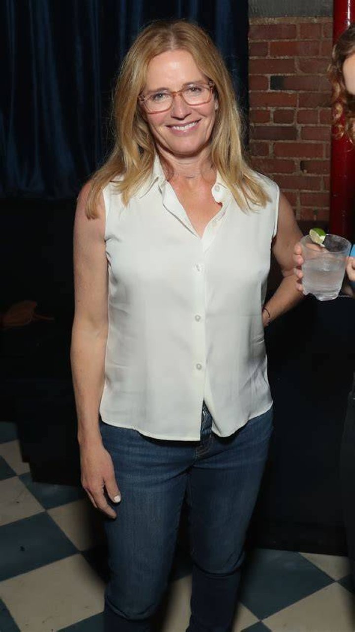 Elisabeth Shue, 59, is 'not afraid' of aging I want to see myself as