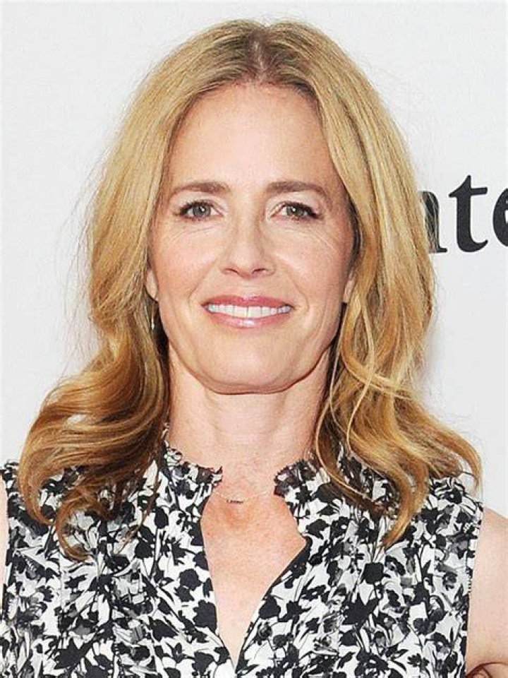 Elisabeth Shue on Instagram “80s ️” Elisabeth shue, Celebrities