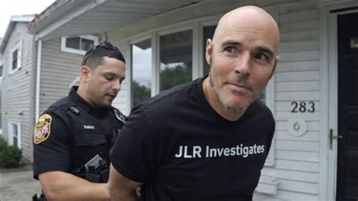 Jonathan Lee Riches Investigates