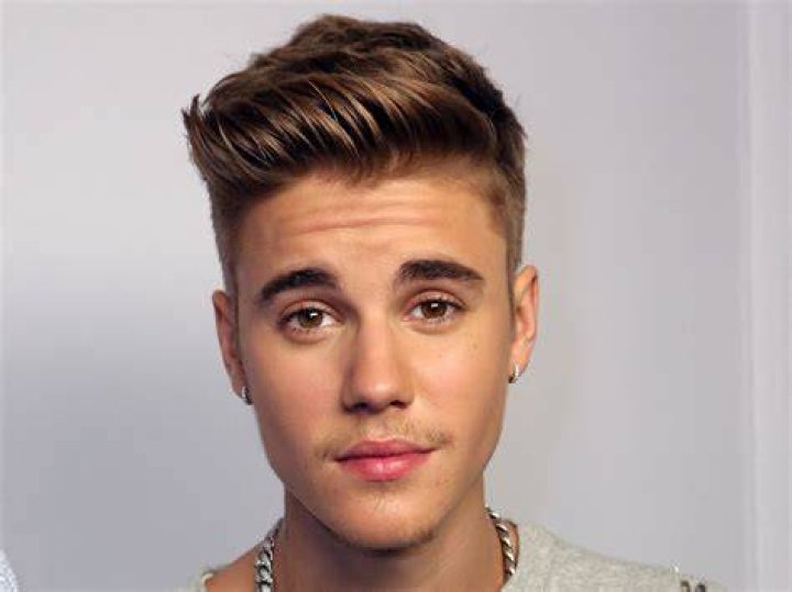 Justin Bieber Argentinian judge issues arrest warrant for singer The