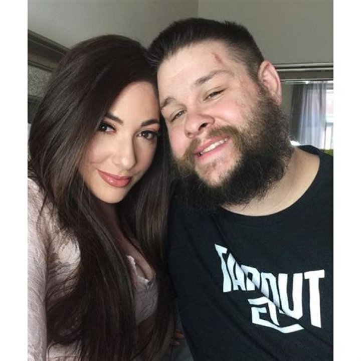Kevin Owens, Karina Steen and their children, 2020