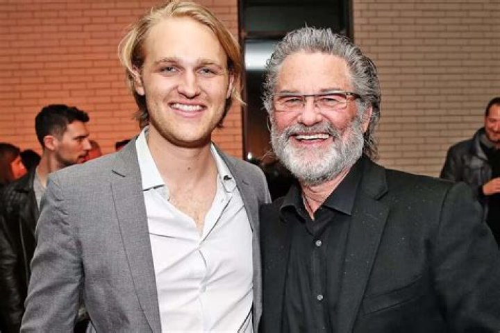 Kurt Russell y Wyatt Russell estar&aacute;n en la serie de Godzilla de Apple