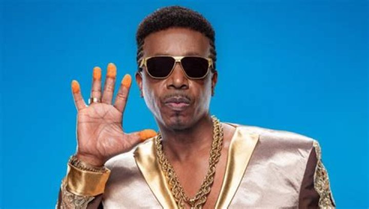 MC Hammer on 30th Anniversary of 'U Can't Touch This' & New Cheetos