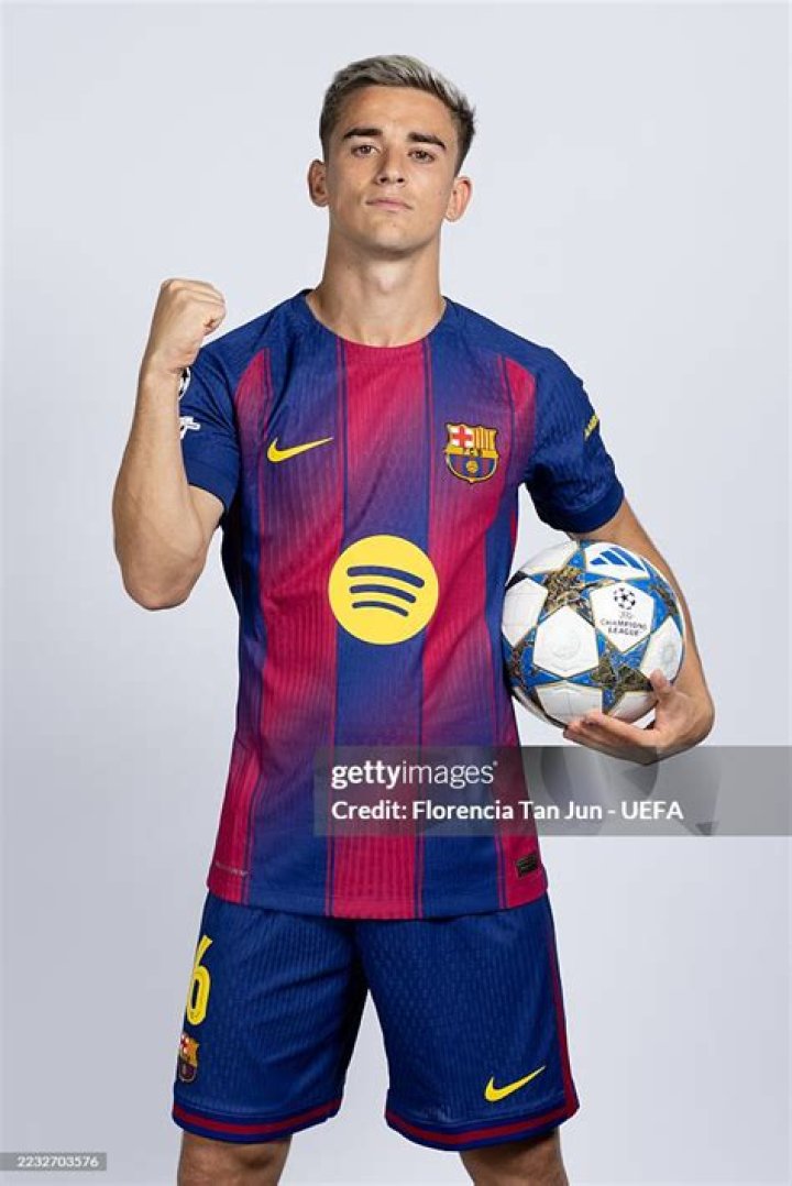 Pablo Mart&iacute;n P&aacute;ez Gavira (Gavi) Biography, Age, Profile And Career