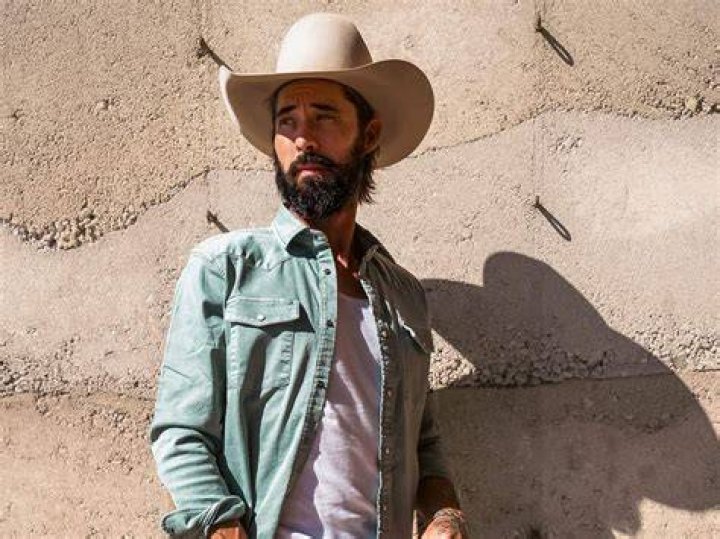 Ryan Bingham's Wife Inside the Star's Marriage to Anna Axster and