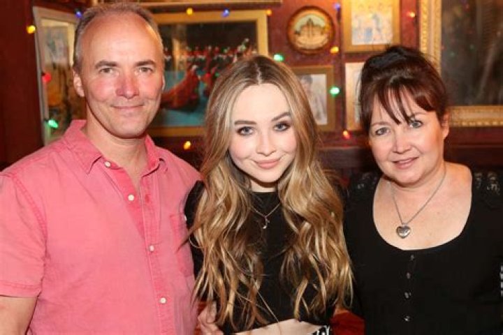 Sabrina Carpenter Family Pure Friendliness and Support BHW