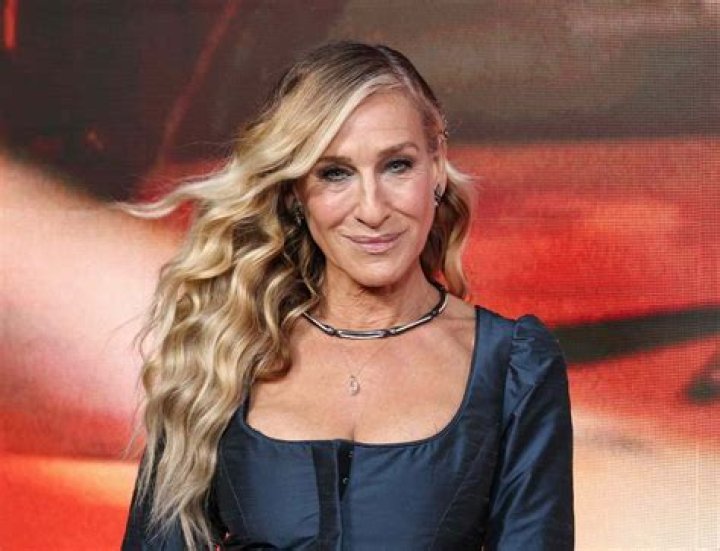 Sarah Jessica Parker puts on a flirty show alongside husband Matthew
