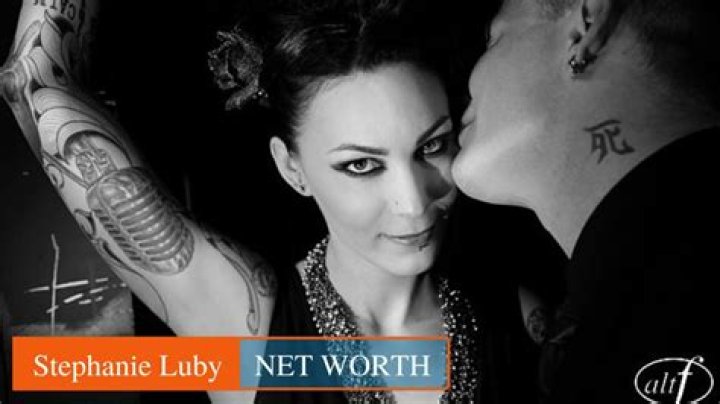 Stephanie Luby Net worth, Career, Personal, and Early life