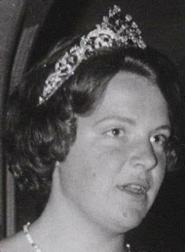 Tiara Mania Queen Wilhelmina of the Netherlands' Dutch Diamond Bandeau
