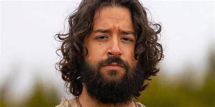Truth About The Chosen Actor Jonathan Roumie Family In Real Life TG Time