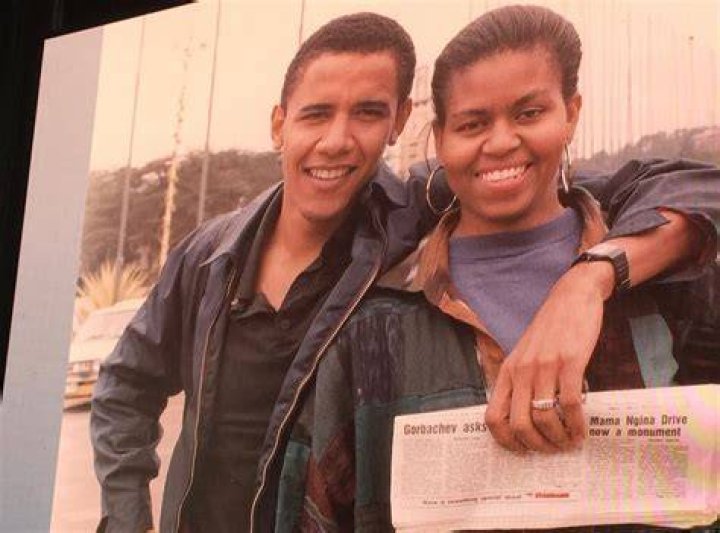 Where To Channel Barack And Michelle&rsquo;s First Kiss This Valentine&rsquo;s Day