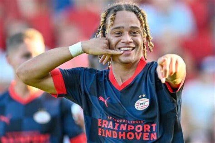 Xavi Simons on Twitter "Thank you mama for taking us to practice every