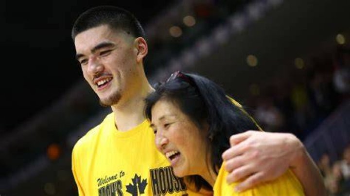 Zach Edey Parents Height and Family Members