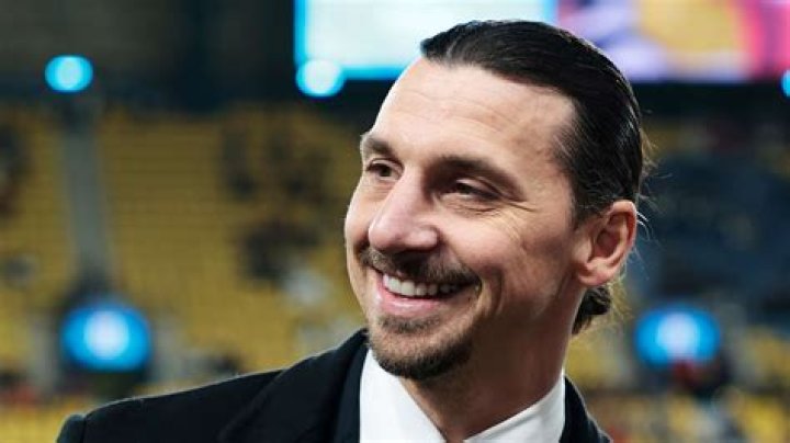 Zlatan Ibrahimović speaks with his father Bosnian YouTube